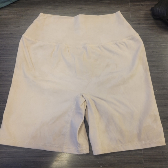 Hazelnut Alphalete Wonder Shorts Size S - Picture 2 of 3